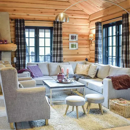 Holiday home Nice In W/ Wifi And 3 Bedrooms